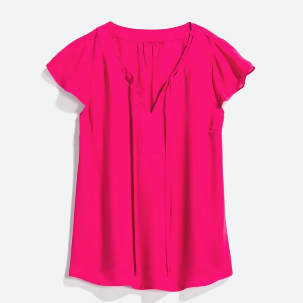 SKIES ARE BLUE
Jessa Flutter Sleeve Blouse